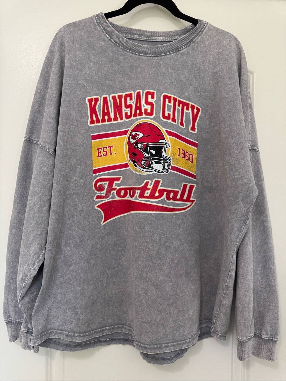 Kansas City Football Graphic Long Sleeved Oversized Shirt - Gray
